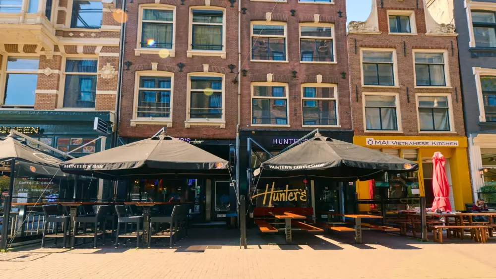 coffeeshops amsterdam Hunters